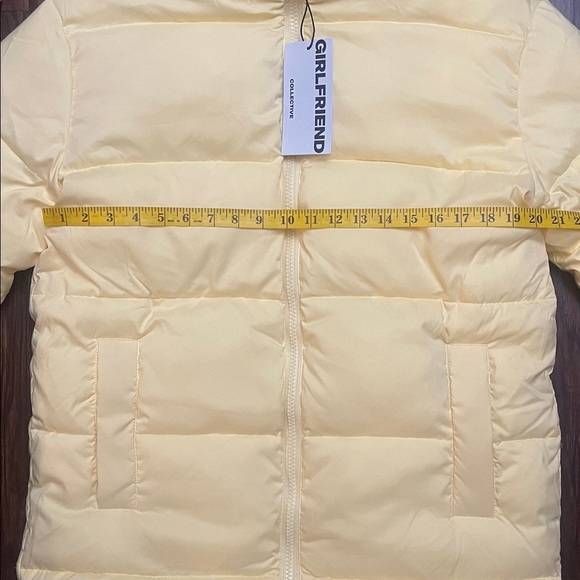 NWT Girlfriend Collective Banana Yellow Long Puffer Winter Coat Medium - Picture 5 of 9